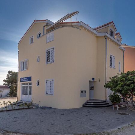 Apartments Dalmata Biograd Biograd Na Moru Eksteriør billede