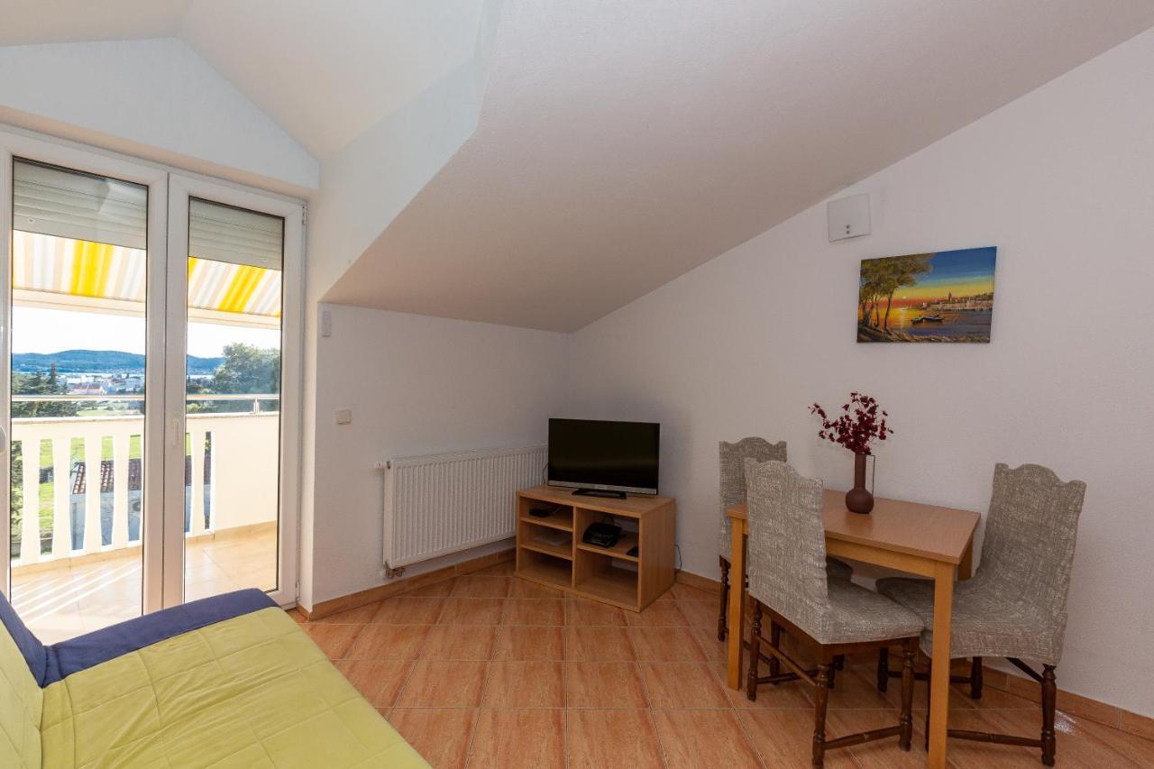 Apartments Dalmata Biograd Biograd Na Moru Eksteriør billede